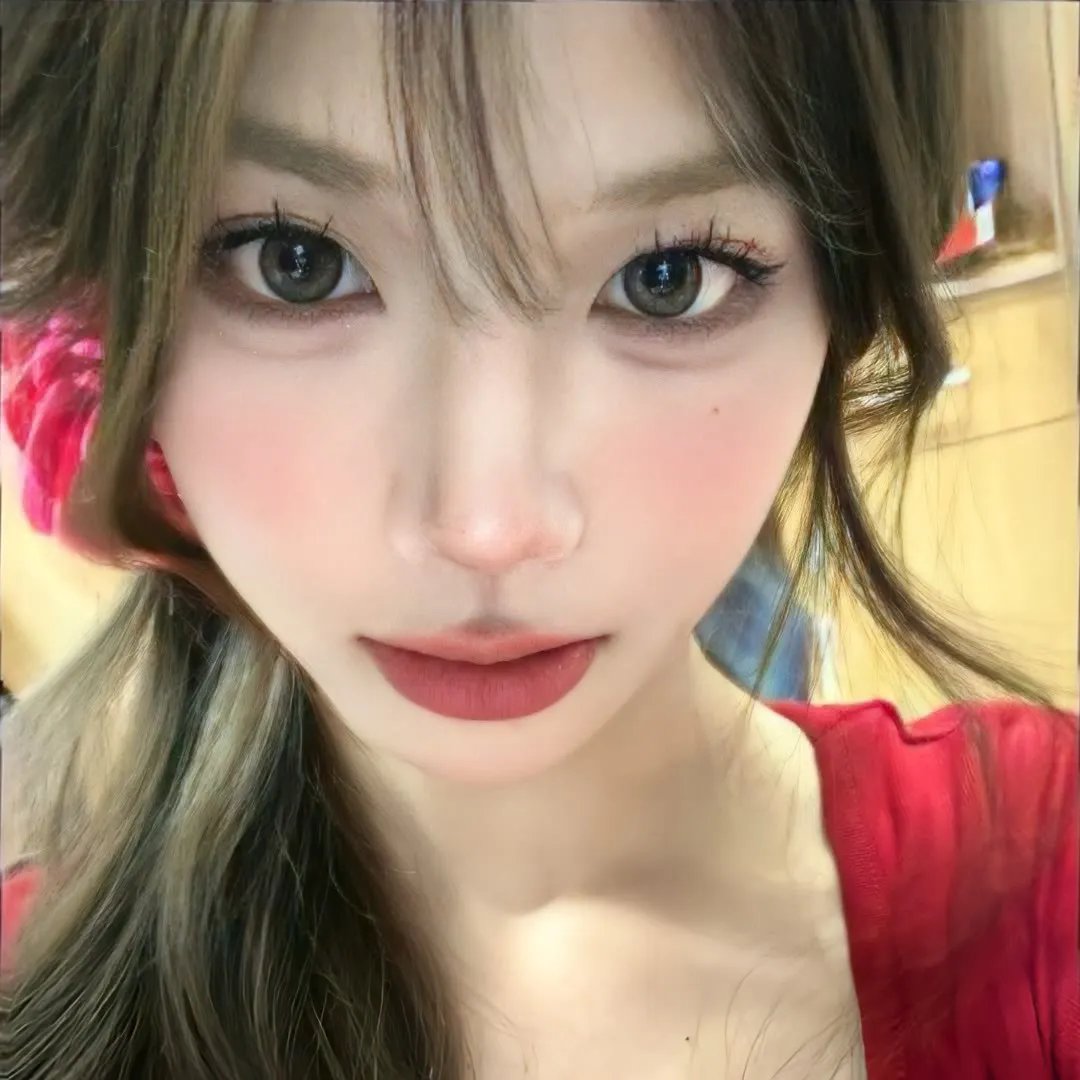 她的伪装